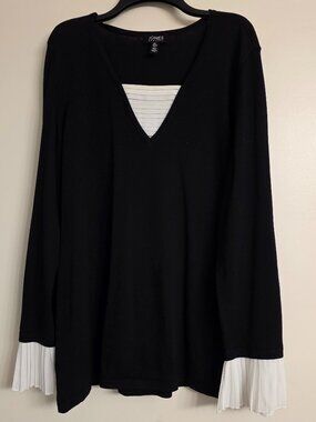 Jones New York Black & White V-Neck Twofer Long Sleeve Knit Top Pleated Cuffs